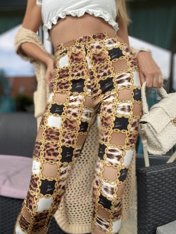 Exclusive leggins wild gold chains - obrazek 10