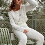 Joanna Stalińska w logowanym komplecie Sensual Woman – luksusowa moda z Danii