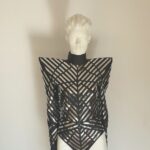 awangardowa zbroja sceniczna dla artystów