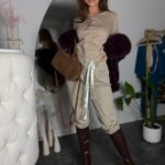 T-shirt basic z kolekcji Sensual Woman – kobiecy uśmiech i luz