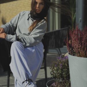 Bluza bawełniana oversize – klasyczna szarość i komfort w naturalnym wydaniu | Sensual Woman