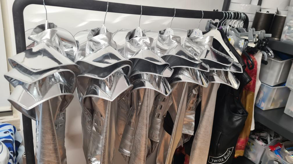 Futurystyczna zbroja sceniczna - projekt - obrazek 6