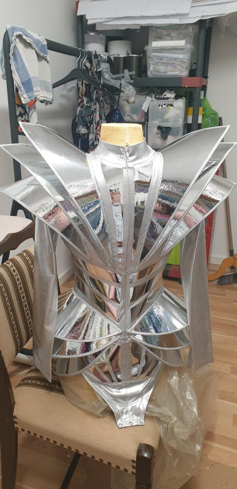 Futurystyczna zbroja sceniczna - projekt - obrazek 8